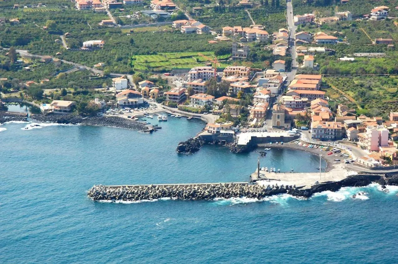Room In Bb - Guest House In Acireale Santa Tecla
