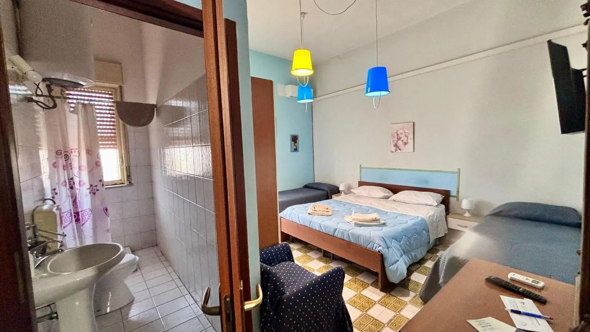 Room In Bb - Guest House In Acireale Santa Tecla